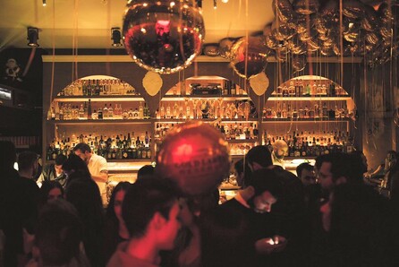 Τα 50 καλύτερα μπαρ του κόσμου: Το Clumsies στην Αθήνα 6ο καλύτερο μπαρ στον κόσμο και το Baba au Rum 30ο