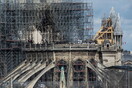 Παναγία των Παρισίων: «Υπάρχει 50% πιθανότητα η σκαλωσιά να πέσει στους θόλους», λέει ο εφημέριος του ναού