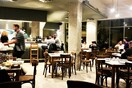 ΦΙΤΑ: Ένα παλιό καφενείο στον Νέο Κόσμο μετατράπηκε σε ένα αντισυμβατικό εστιατόριο