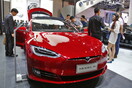 Ρεκόρ αυτονομίας για ηλεκτρικό αυτοκίνητο της Tesla - Έσπασε το «φράγμα» των 400 μιλίων