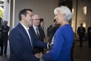 Το ΔΝΤ κατεβάζει στο 2% τον πήχη για την ανάπτυξη στην Ελλάδα το 2018