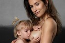 Μια φωτογράφος στο στόχαστρο - Την κατηγορούν πως θηλάζει δημοσίως την κόρη της για να προκαλεί τους άντρες