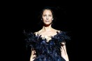 Η επιστροφή ενός supermodel - H 50χρονη Kρίστι Τέρλινγκτον κυριαρχεί ακόμη στην πασαρέλα