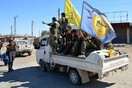 Ο αραβοκουρδικός συνασπισμός που έδιωξε το ΙΚ από τη Ράκα δηλώνει ότι αφιερώνει στην ανθρωπότητα μια «ιστορική νίκη»