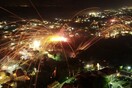 Ο εντυπωσιακός ρουκετοπόλεμος στην Χίο - Χιλιάδες ρουκέτες για το μοναδικό θέαμα