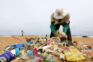 Η Σρι Λάνκα επιστρέφει 21 κοντέινερ με «επικίνδυνα απόβλητα» στη Βρετανία