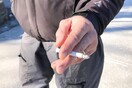 Πρωτοφανής υπόθεση στη Γαλλία - Μοιράζουν δηλητηριασμένα τσιγάρα και ληστεύουν τα θύματα