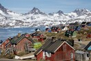 Η Γροιλανδία απαγορεύει την πώληση αλκοόλ εν μέσω «καραντίνας» για να μειώσει τα περιστατικά βίας