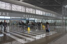 Συναγερμός στο αεροδρόμιο «Μακεδονία» για επιβάτη που μετέφερε 232 μαχαίρια