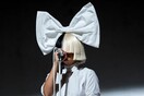 Η Sia αποκάλυψε το σπάνιο πρόβλημα της υγείας της και πως ζει με χρόνιους πόνους