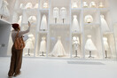 Η έκθεση για τον Γάλλο μόδιστρο Christian Dior μεταφέρεται στη Νέα Υόρκη