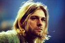 Στο «σφυρί» η θρυλική μπλε κιθάρα του Κερτ Κομπέιν από το «Smells Like Teen Spirit» των Nirvana