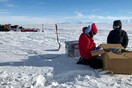 Εντοπίστηκε τεράστιος όγκος νερού κάτω από τον πάγο της Ανταρκτικής