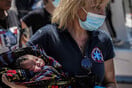 Λέσβος: «Ασφαλείς» στο νοσοκομείο η μητέρα και το βρέφος που γεννήθηκε σε βραχονησίδα