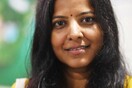 Σκηνοθέτης δέχεται απειλές για τη ζωή της λόγω αφίσας με ινδουιστική θεά που καπνίζει και κρατά ΛΟΑΤΚΙ σημαία