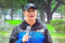 Δημοσιογράφος έβαλε προφυλακτικό στο μικρόφωνο για live από τον τυφώνα της Φλόριντα
