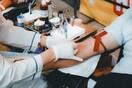Βρετανία: Πρωτοφανής η έλλειψη αίματος- Το NHS ζητά αναβολή σε μη επείγουσες επεμβάσεις