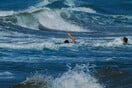 Σε ποια τμήματα ακτών της Αττικής δεν επιτρέπεται φέτος η κολύμβηση