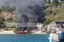 Ζάκυνθος: Στις φλόγες σκάφος με πέντε επιβαίνοντες