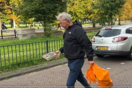 Oλλανδία: Ακροδεξιός έσκισε αντίτυπο του Κορανίου έξω από την τουρκική πρεσβεία