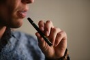 Η Γαλλία απαγορεύει ηλεκτρονικά τσιγάρα 