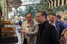 Επίσκεψη του Χάρη Δούκα στο εμπορικό τρίγωνο της Αθήνας