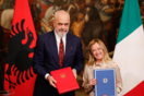 Ιταλία: Ενέκρινε οριστικά την συμφωνία με την Αλβανία για δημιουργία δυο κλειστών κέντρων μεταναστών