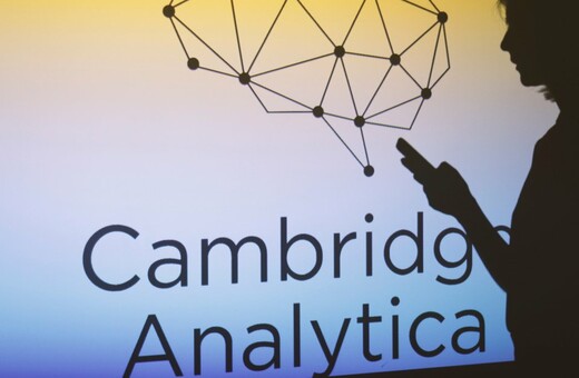 Νέα διαρροή εγγράφων της Cambridge Analytica: «Εκτός ελέγχου η παγκόσμια χειραγώγηση»