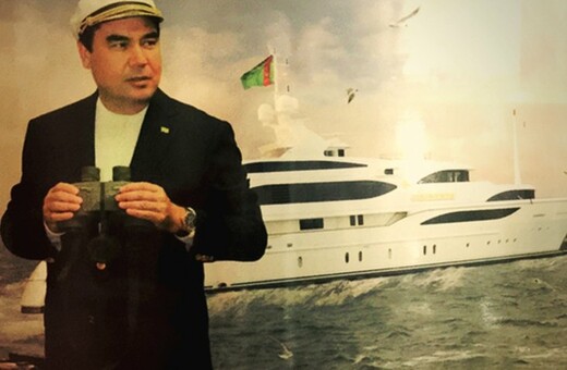 18 εντελώς γελοίες, προπαγανδιστικές φωτογραφίες του δικτάτορα του Τουρκμενιστάν, που τερματίζουν το φώτοσοπ