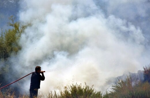 Μαίνονται οι φωτιές στα χωριά της ελληνικής μειονότητας στην Αλβανία