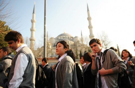 Η Τουρκία καταργεί την θεωρία του Δαρβίνου από τα σχολεία και προκαλεί ανησυχία σε επιστήμονες και πολιτιστικούς φορείς