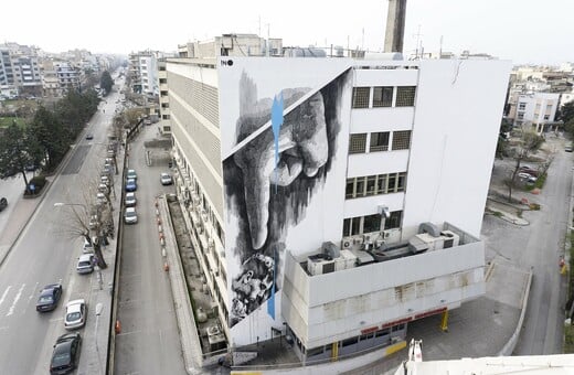 Ο ΙΝΟ μόλις έφτιαξε ένα νέο mural που κοσμεί το Ιπποκράτειο Νοσοκομείο Θεσσαλονίκης