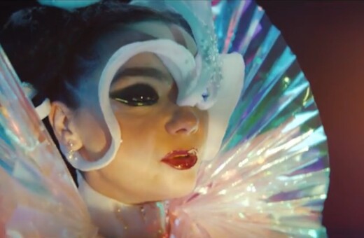 Το παραισθησιογόνο νέο βίντεο της Björk για το The Gate