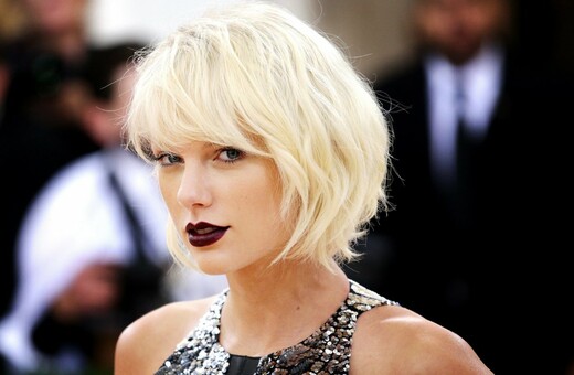 Τι κατέθεσε η Taylor Swift στο δικαστήριο για τη σεξουαλική παρενόχληση που δέχτηκε