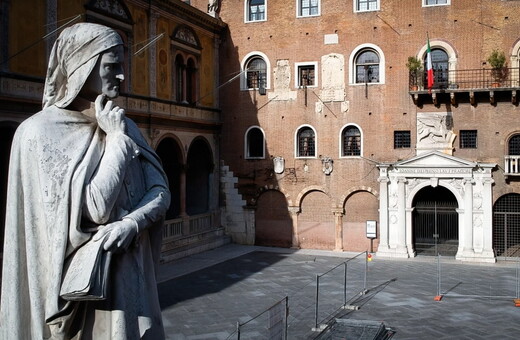 Οι Ιταλοί υπερασπίζονται τον Δάντη μετά από δημοσίευμα ότι ήταν «έτη φωτός» πίσω από τον Σαίξπηρ