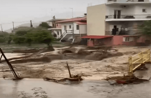 Εύβοια και Φθιώτιδα στο έλεος της κακοκαιρίας Elias: Εγκλωβισμοί και πλημμύρες