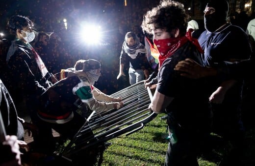 Συγκλονιστικές φωτογραφίες από τις ταραχές στα αμερικανικά πανεπιστήμια υπέρ της Παλαιστίνης