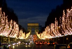 H Γαλλία έκανε ρεκόρ τουρισμού και θέλει 100 εκατομμύρια επισκέπτες το 2020