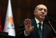Ο Ερντογάν ζητά να αρθούν τα εμπόδια για την ένταξη της Τουρκίας και θέτει θέμα προσφυγικού