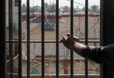 Το Υπουργείο Δικαιοσύνης απαντά γιατί δεν δίνει εκπαιδευτική άδεια στον κρατούμενο Βασίλη Δημάκη