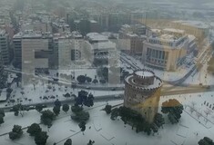 Δείτε σε βίντεο τη χιονισμένη Θεσσαλονίκη από ψηλά