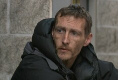 Μάντσεστερ: Οι άστεγοι που έτρεξαν να βοηθήσουν τους αιμόφυρτους τραυματίες, συγκλονίζουν με τις μαρτυρίες τους