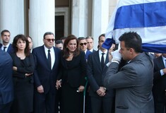 Κωνσταντίνος Μητσοτάκης: Σε λαϊκό προσκύνημα στην Μητρόπολη η σορός του-BINTEO