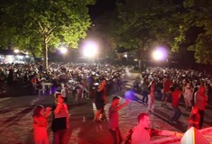 Εξοργισμένος κάτοικος τράβηξε τα καλώδια στη συναυλία της Γωγώς Τσαμπά στη Λάρισα