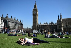 Οι Βρετανοί ανησυχούν περισσότερο για την κλιματική αλλαγή παρά για το Brexit