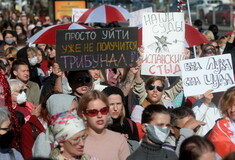 «Ξεκουμπίσου!»: Χιλιάδες διαδηλωτές στη Λευκορωσία ζητούν την παραίτηση του Λουκασένκο