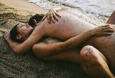 Πορνογράφος γένους θηλυκού - Οι nsfw φωτογραφίες από το πρότζεκτ XConfessions