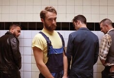 «To ψωνιστήρι» - Μια έκθεση στο Βερολίνο ξεδιπλώνει την ιστορία του γκέι σεξ στις δημόσιες τουαλέτες
