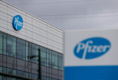 Η Pfizer περιμένει έσοδα 15 δισ. δολαρίων μέσα στο 2021 από το εμβόλιο κατά του κορωνοϊού