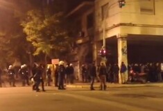 Το βίντεο με τους ασφαλίτες στο κέντρο της Αθήνας